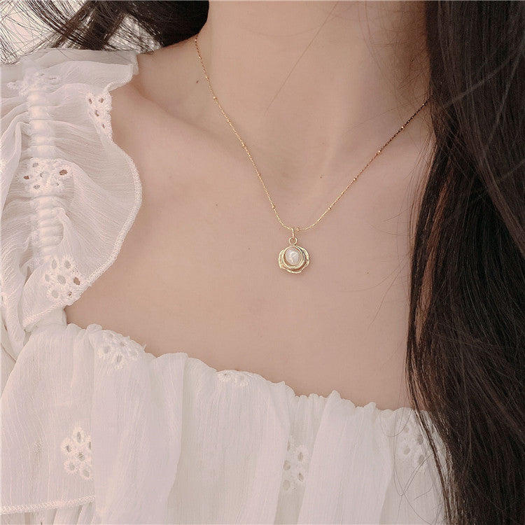 Baroque Pearl Pendant Necklace