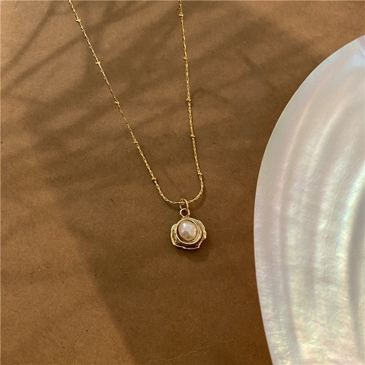 Baroque Pearl Pendant Necklace